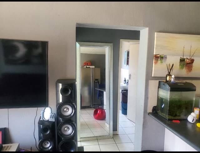 2 BEDROOM APARTMENT FOR SALE IN ROSETTENVILLE